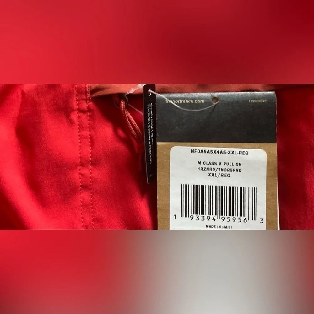 The North Face Class V Pull On Horizon Red Shorts - Men’s Size XL -New